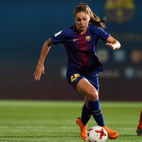 In een gesprek over haar transfer naar barcelona zei ze het volgende tegen het ad: Lieke Martens, nominada del Barça Balón de Oro | Voetbal