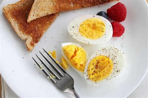 Hard Boiled Egg White Nutrition Livestrong