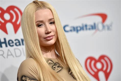 Iggy Azalea Slams Person Who Sent Her A Vial Of Semen In The Mail