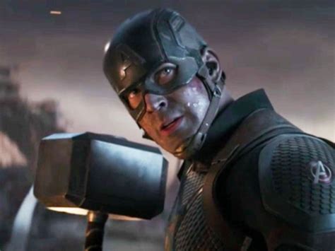 Avengers Writer Reveals Why Captain America Didnt Lift Thors Hammer