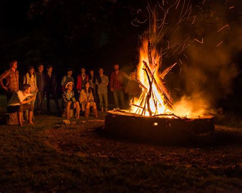 How To Have A Safe Fire In Your Back Garden This Bonfire Night Homes