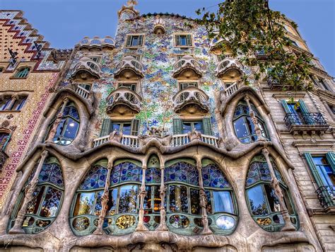 Pin By 4cb Architects On With Antoni Gaudi Gaudi Barcelona Casa