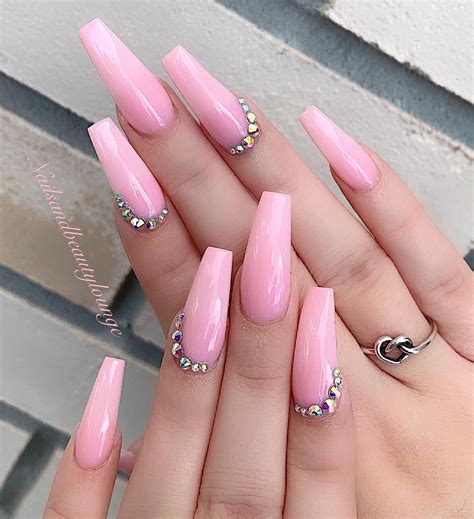 Super Cool Pink Nail Designs That Every Girl Will Love Polish And Pearls Light Pink