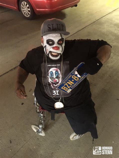 There's so much footage of him on youtube but it's all over the place and can't did he really get married then divorced to babyjuice ? Kanye West: Juggalo and "Beetlejuice or Kanye West?" Game ...