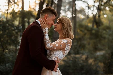 Free Photo Couple Having Their Wedding In The Woods