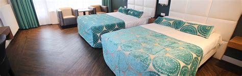 Free wifi is available throughout the property as well as parking and a storage for belongings are available on site. Komfort Zimmer - Queensize betten - Hotel Akersloot / A9 ...