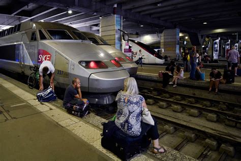 Transports Gare Montparnasse Pas De Retour La Normale Avant Jeudi