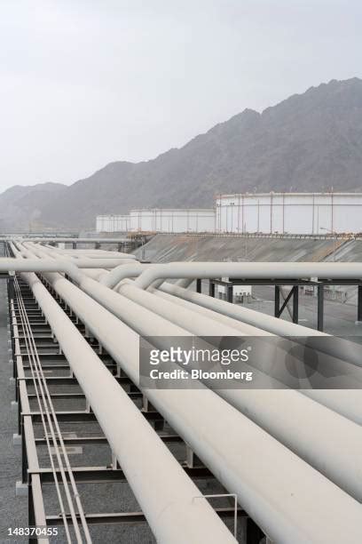 Abu Dhabi Crude Oil Pipeline Photos And Premium High Res Pictures