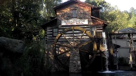Dollywood Grist Mill Water Wheel Pigeon Forge Tn 2012 Youtube