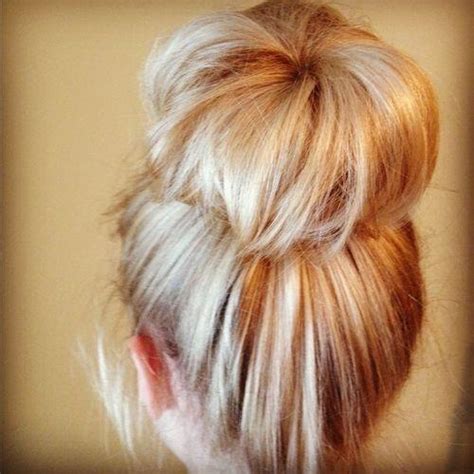 It's a quick hair fix for second day hair, a chic and feminine updo that you can do yourself within minutes and it'll look professionally done. Blonde Sock Bun | Hairstyles How To
