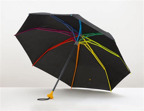 Pluvi Ultra Durable Lightweight Umbrella » Gadget Flow