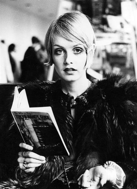 Twiggy Biography And Facts Britannica