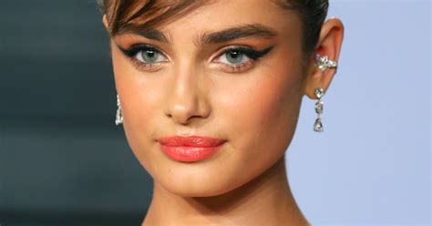 Taylor Hill Interview Beauty And Style Tips Victorias Secret Tease Rebel