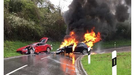 Crash Involving Tesla Model S And Gas Fueled Car Results