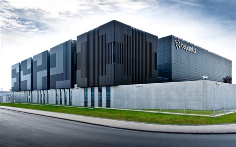 Award-Winning Data Center in Poznań - Connections | Factory facade ...