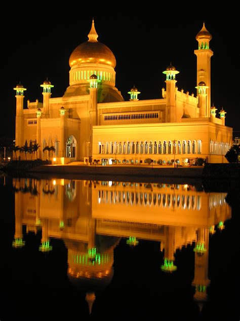 Places bandar seri begawan, brunei religious center masjid omar ali saifuddien brunei. File:Omar Ali Saifuddin Mosque, BSB.JPG - Wikimedia Commons