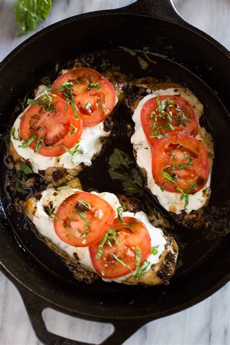 Creamy, cheesy, chicken with bacon and ranch makes for the best dinner recipe ever. Baked Caprese Chicken | The Recipe Critic