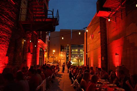 Explore museums and play with art transfer, pocket galleries, art selfie, and more. Photo Essay: Dinner in Black Cat Alley with Echelon MKE ...