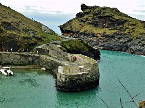 Mikes Cornwall Boscastle Harbour Cornwall And Very Old Harbour Walls