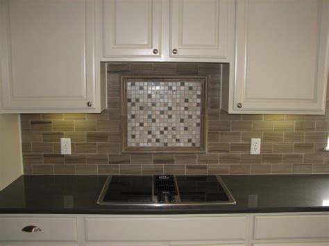 Our tile designs encompass the georgian, victorian, and edwardian periods, including a range of contemporary patterns. Foxy Kitchen Subway Tile With Mosaic Accent - decoration ...