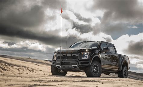 2017 Ford F 150 Raptor Supercrew Exterior Gallery Photo 27 Of 47