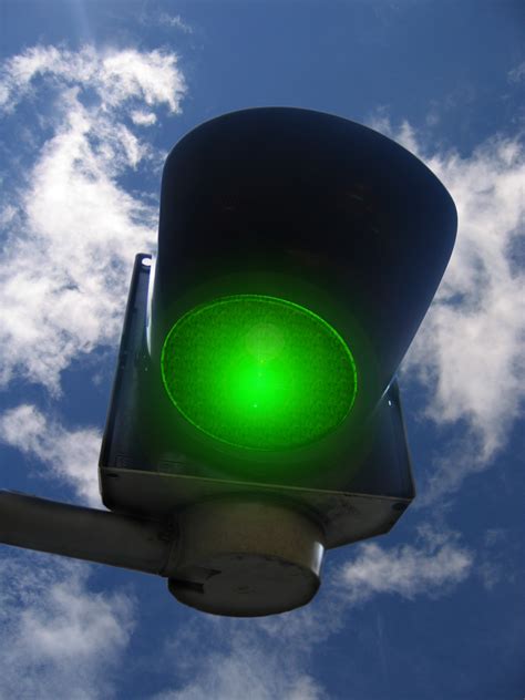 Bildet Lett Sky Himmel Vei Trafikk Grønn Speilbilde Farge