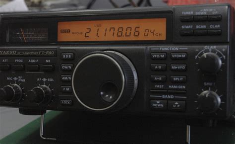 Yaesu Ft 840 100w Hf Transceiver Ebay