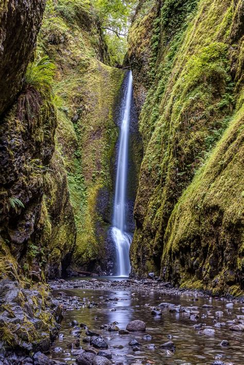The Best Waterfalls Near Portland The Whole World Is A Playground