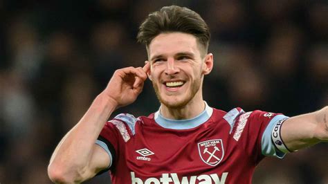 Man Utd Tipped To Make Appealing Swap Deal Offer To Snatch £120m Arsenal Target From West Ham