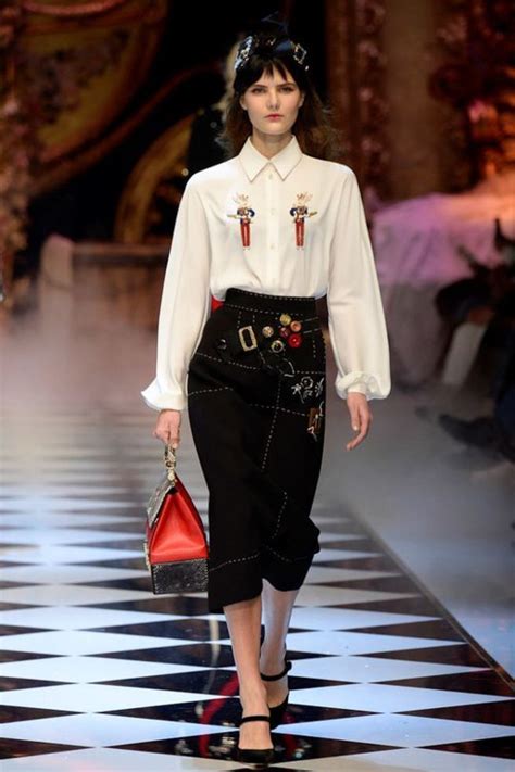 Dolce And Gabbana Ready To Wear Autumnwinter ‘1617 Vogue Australia