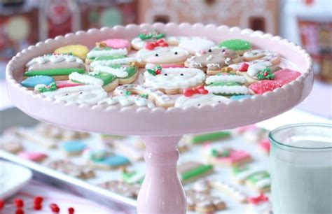 A royal icing recipe with only two ingredients!!! Royal Icing Christmas Cookie Ideas : Easy Cookie Icing ...