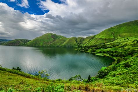 Lake Toba Located In The Middle Of The Northern Part Of