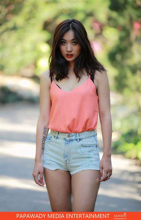 Model Lu Lu Aung Shows Off Her Beautiful Body In Short Tight Jeans Photos