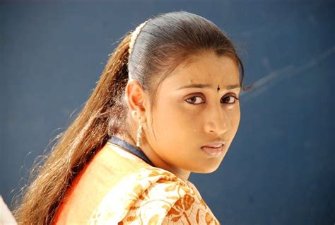 Telugu Vallaku Boothu Kathalu Varshini Tamil Movie Desam Cute Stills