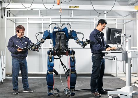 웨어러블 로봇차륜형 장갑차 글로벌 지상 무기 체계 기업 발돋움 Chosunbiz 산업 기업