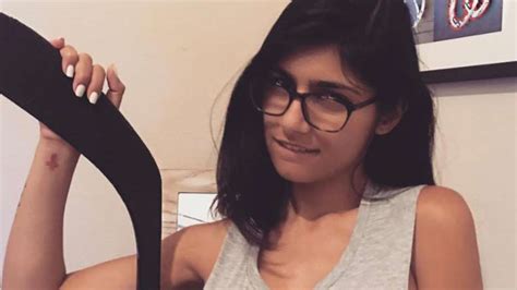 Has Mia Khalifa Tested Positive For Hiv Aids Heres What