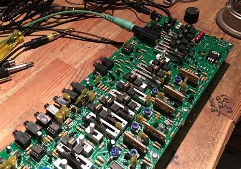 New Din Sync Gilbert Diy Synth Inspired By The Mc 202 Sh 101 And Sh 09 Synthtopia