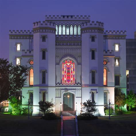 Explore Louisianas Old State Capitol