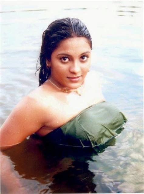 Item Actress Sexy Images South Indian Actress Bathing Image