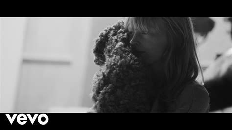 Lucy Rose Just A Moment Youtube Music