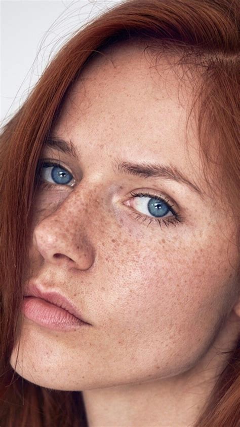 Pin By Gorgo Gorgo On A Hundred Faces Of Red Beautiful Freckles Red Hair Freckles Red Freckles