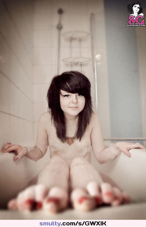 Emo Feet Bath Sg Suicidegirls Jive Tinytits Fit Pixie Tattoo
