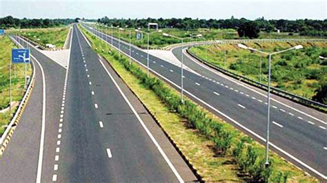 Delhi Mumbai Expressway Project Nhai Invites Private Players For