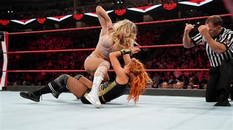 Raw Charlotte Flair Vs Becky Lynch Wwe Photo