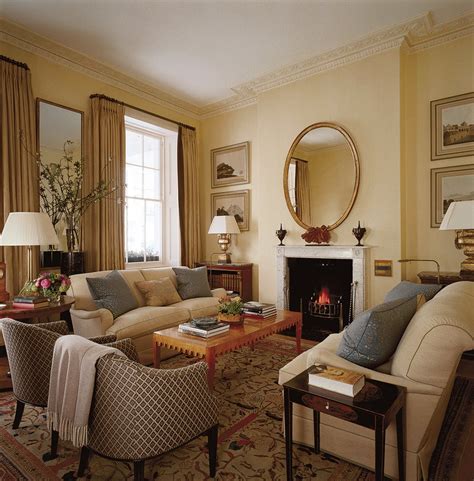 Traditional Living Room In London Gb By Sibyl Colefax And John Fowler