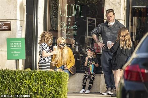 Follow tori on instagram instagram did not return a 200. Tori Spelling and Dean McDermott take their kids out for a ...