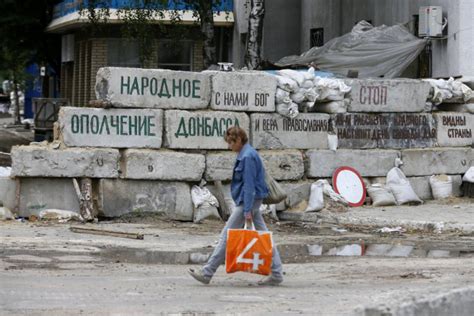 Оккупированный Донбасс начал повторять судьбу Крыма | Диалог.UA