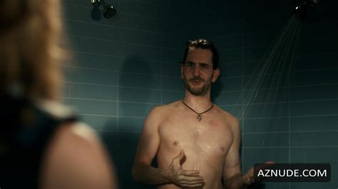 Aaron Abrams Shirtless In The L A Complex S E Shirtless Men At Groopii My Xxx Hot Girl