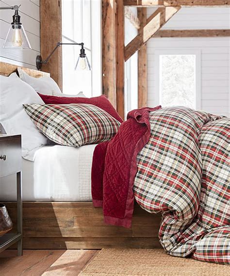 Christmas Plaid Bedding Set In Red Green And White