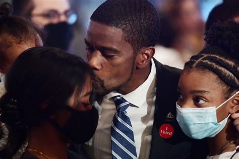 St Paul Mayor Melvin Carter Cruises To Second Term